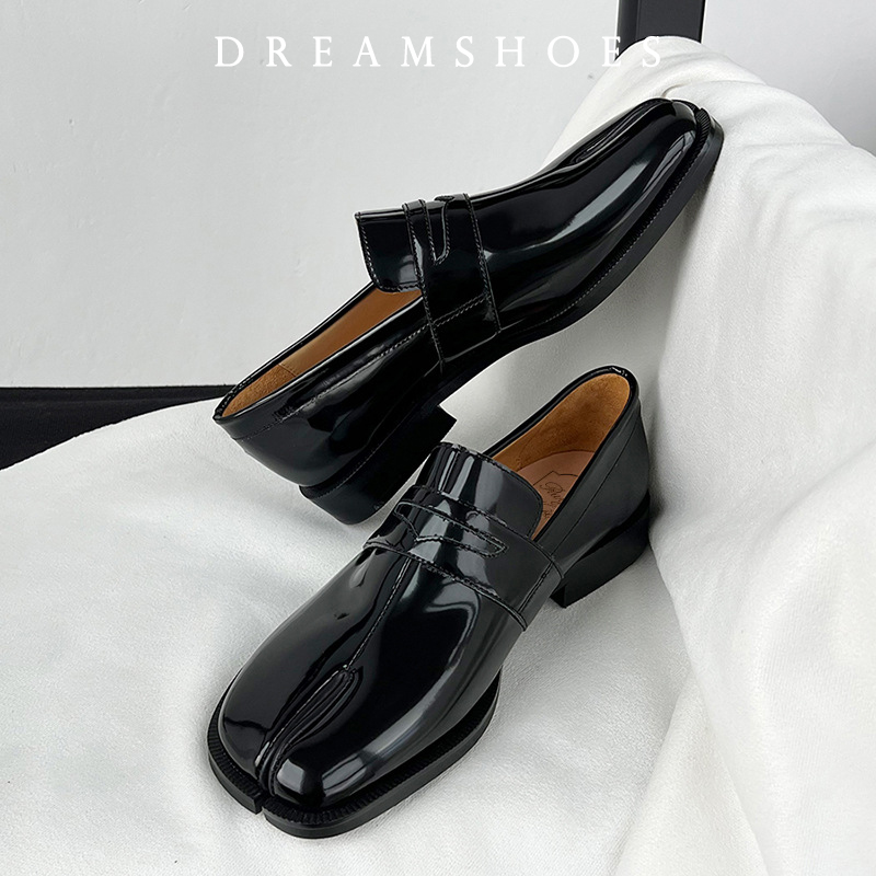 Tabi Shoes Slip On Loafer for  - Men'S Shoes Hugo Boss บทวิจารณ์และราคา